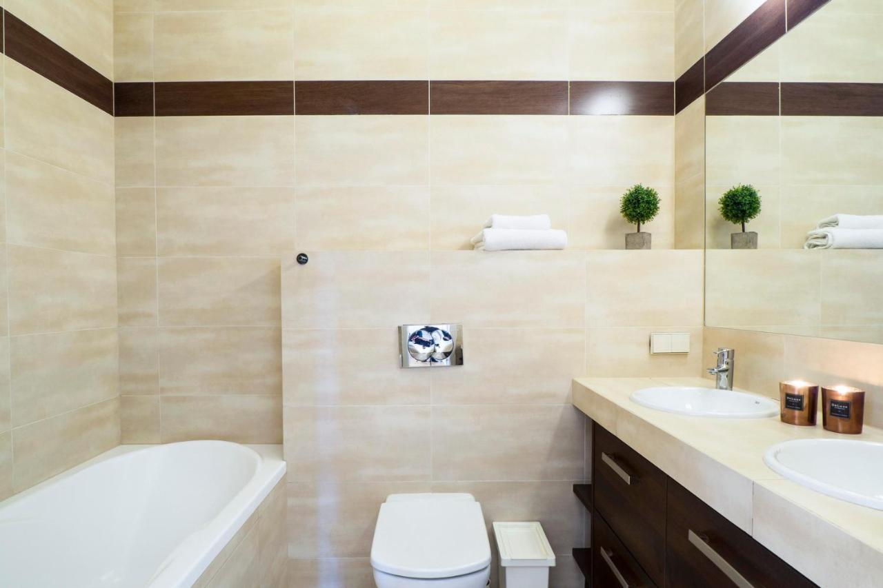 Golden Market Square - 3Rooms, 90M2 Of Comfort & Quiet - As Home Apartamenty R502 Wroclaw Exterior photo
