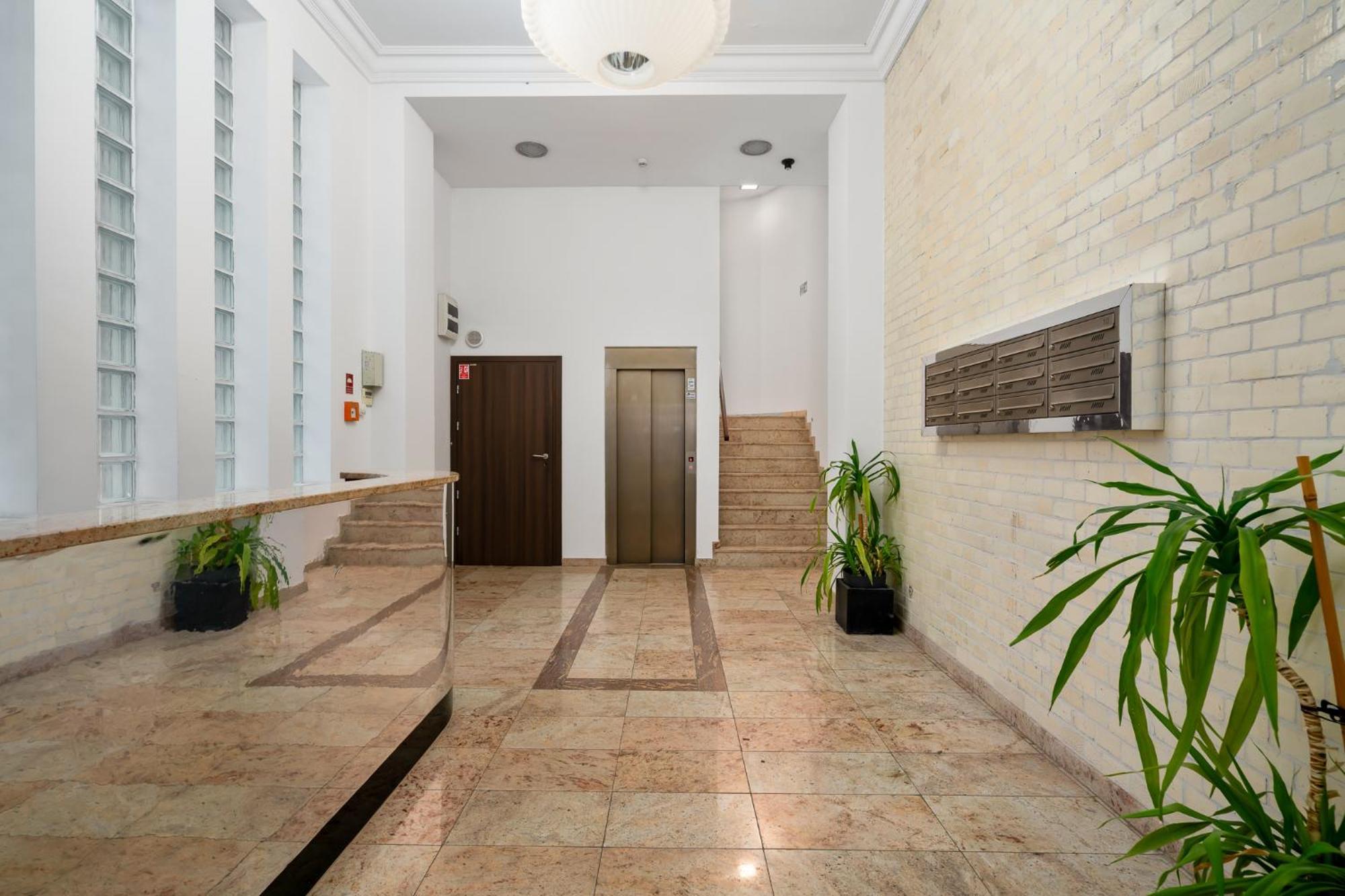 Golden Market Square - 3Rooms, 90M2 Of Comfort & Quiet - As Home Apartamenty R502 Wroclaw Exterior photo